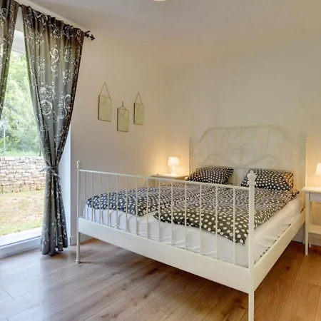 Villa Blanca With A Heated Private Pool *