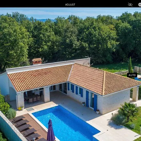 Blanca With A Heated Private Pool Вилла