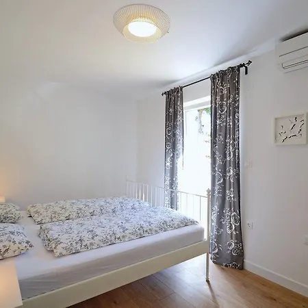 Villa Blanca With A Heated Private Pool
